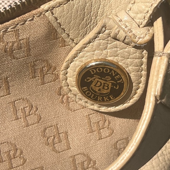 Dooney & Bourke Vintage Leather Canvas Monogram Shoulder Satchel Cream GUC - Picture 14 of 14